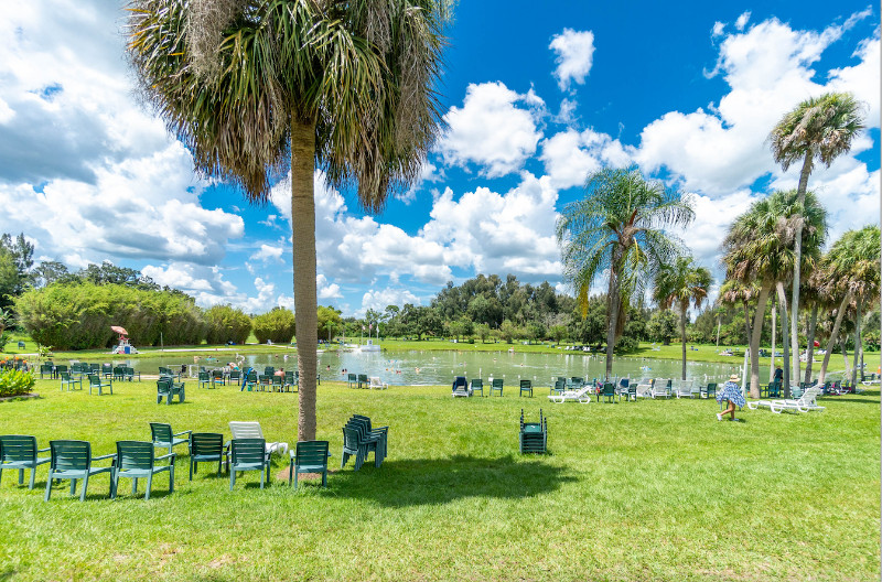 Warm mineral springs park